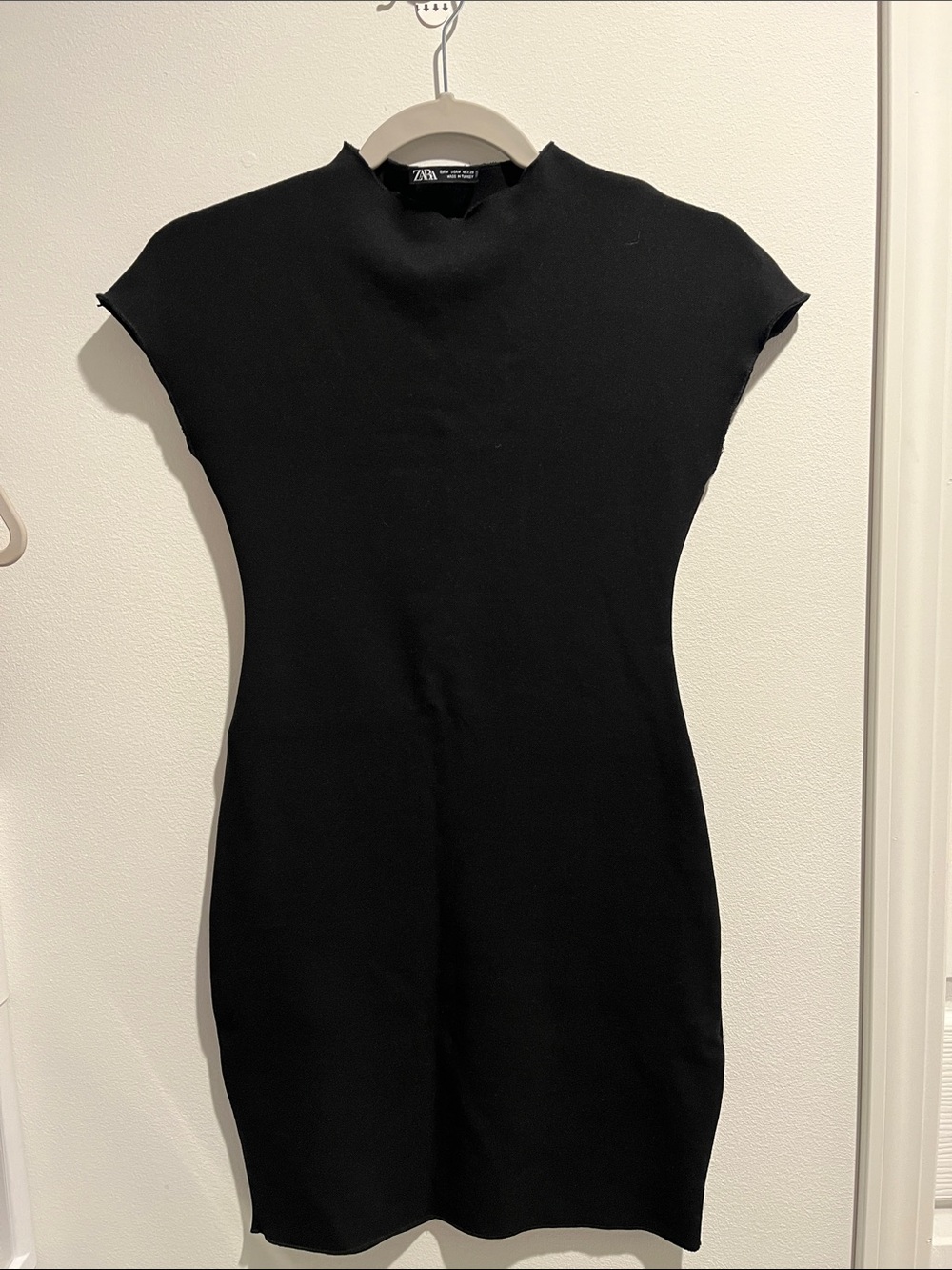 Zara Black Cap-Sleeve Bodycon Mini Dress